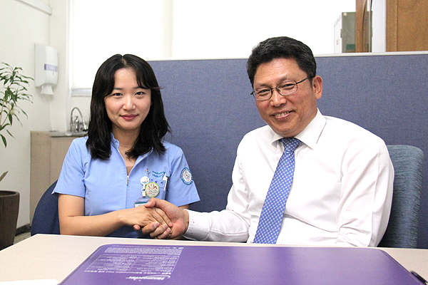 박지윤교수와 권창영 병원장