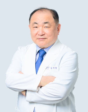 김우영